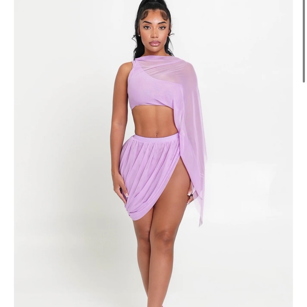 Elegant Lilac Mini Skirt